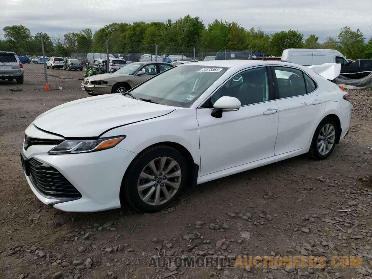 4T1B11HK7KU822111 TOYOTA CAMRY 2019