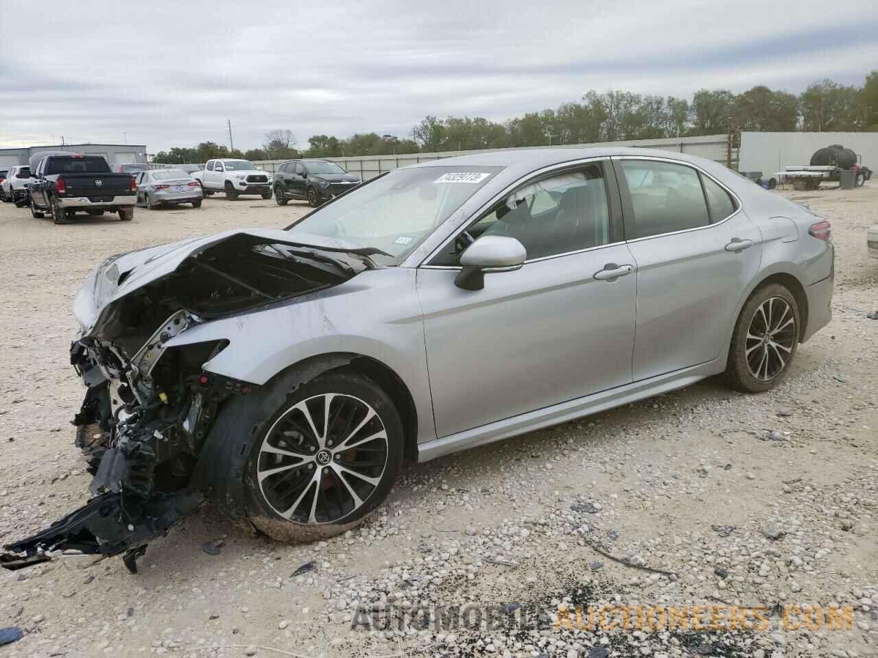 4T1B11HK7KU823842 TOYOTA CAMRY 2019