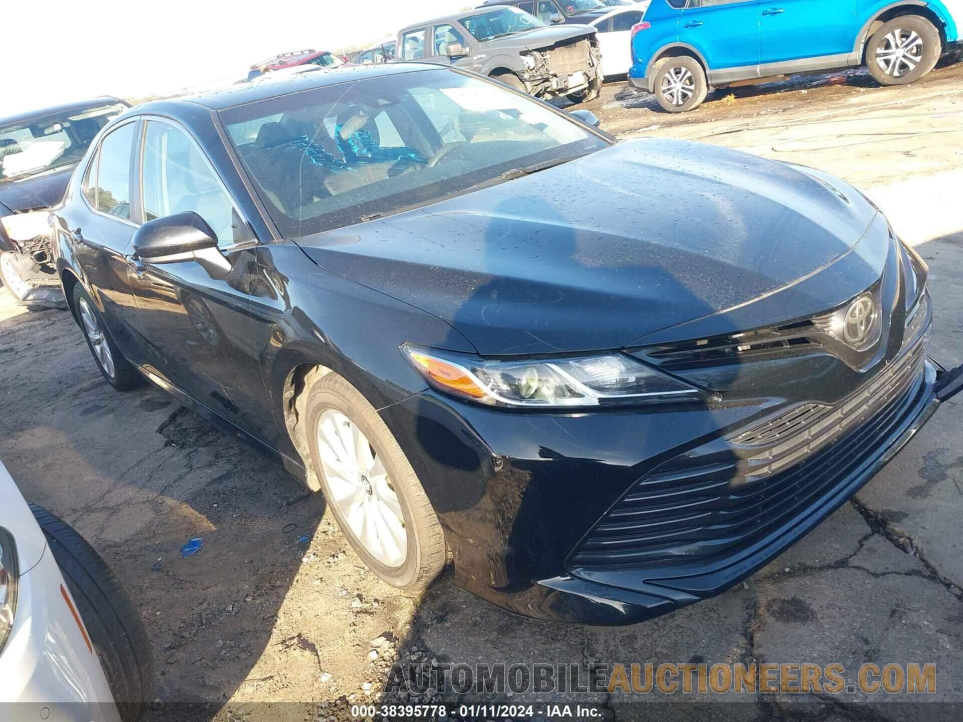 4T1B11HK8JU009648 TOYOTA CAMRY 2018