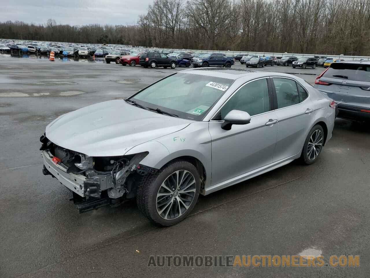 4T1B11HK8JU024389 TOYOTA CAMRY 2018