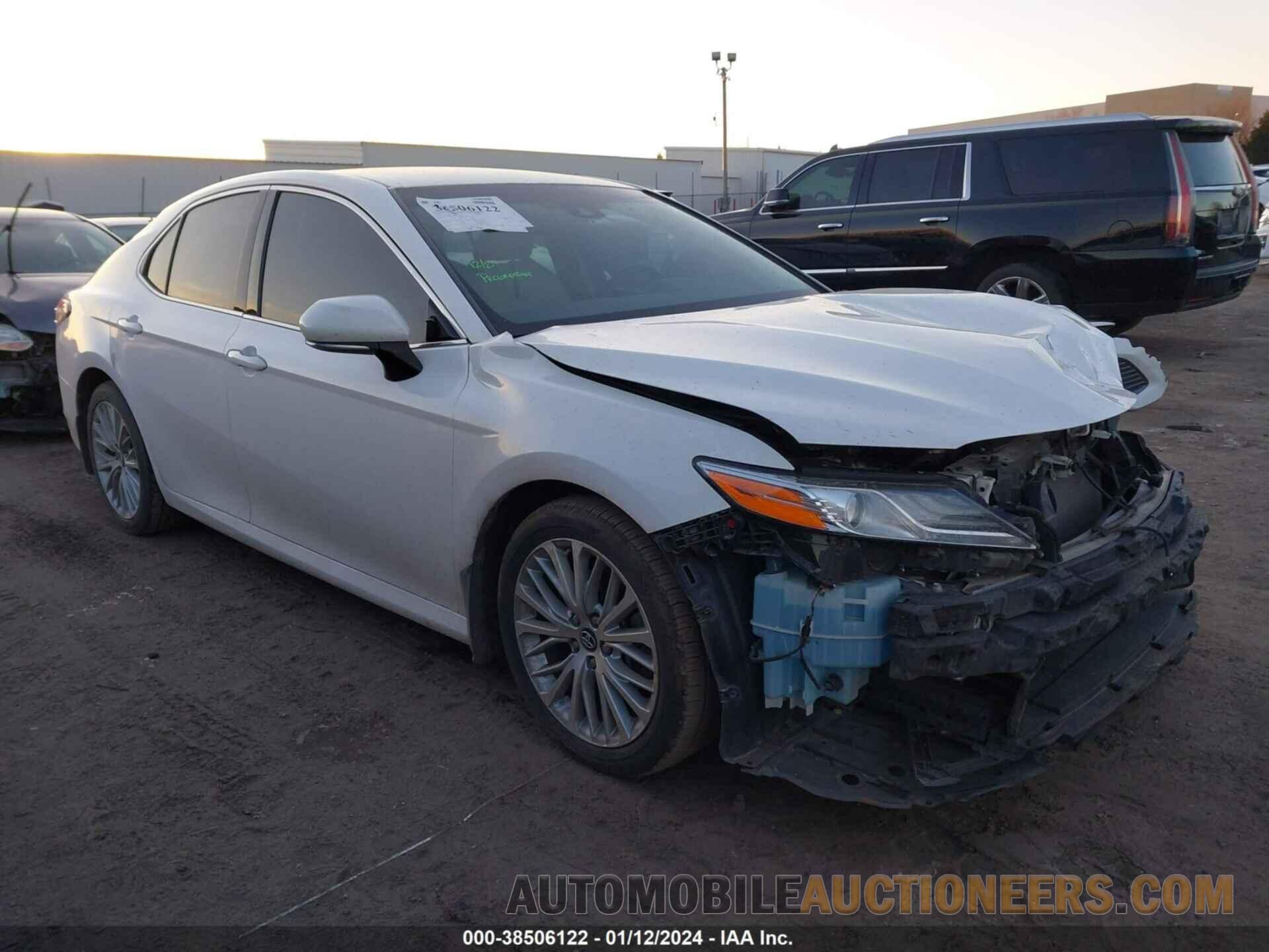 4T1B11HK8JU043931 TOYOTA CAMRY 2018