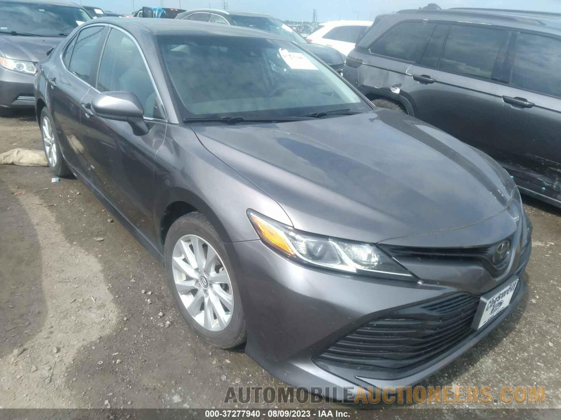 4T1B11HK8JU052208 TOYOTA CAMRY 2018