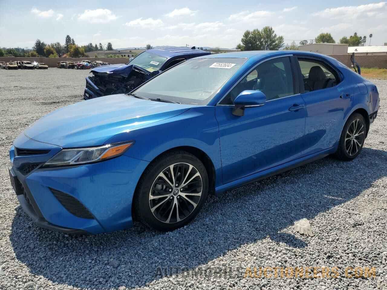 4T1B11HK8JU062950 TOYOTA CAMRY 2018