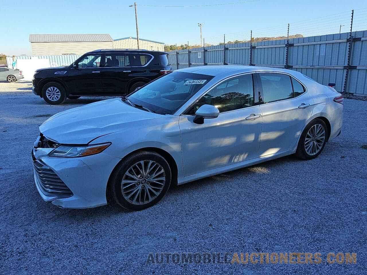 4T1B11HK8JU077741 TOYOTA CAMRY 2018