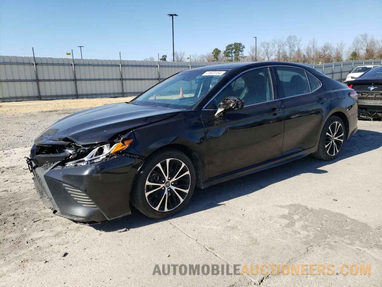 4T1B11HK8JU087895 TOYOTA CAMRY 2018