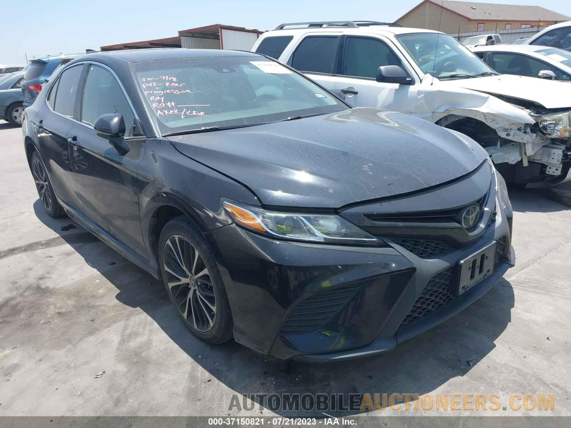 4T1B11HK8JU091770 TOYOTA CAMRY 2018