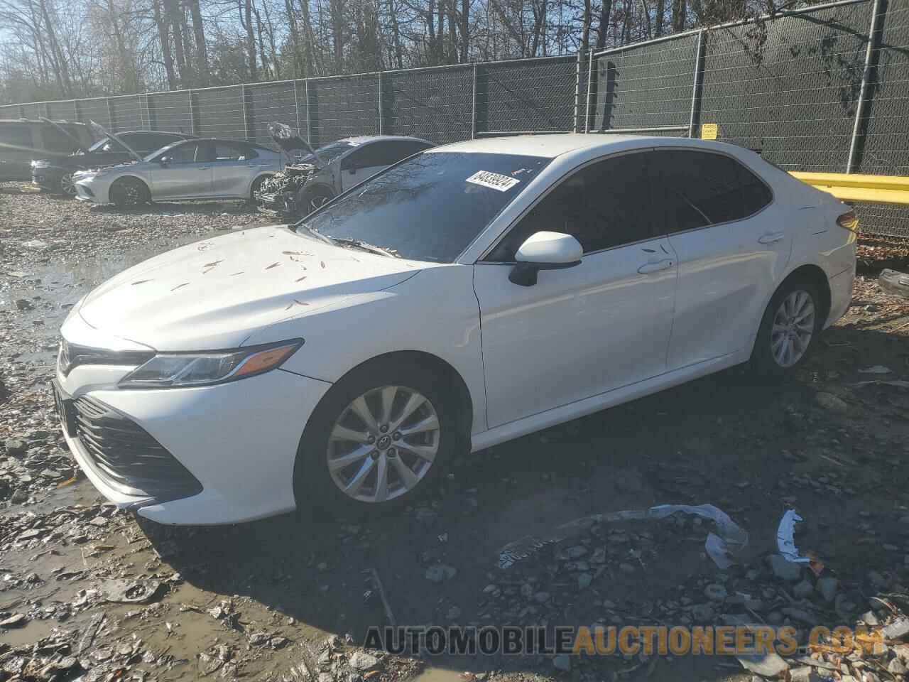 4T1B11HK8JU096760 TOYOTA CAMRY 2018