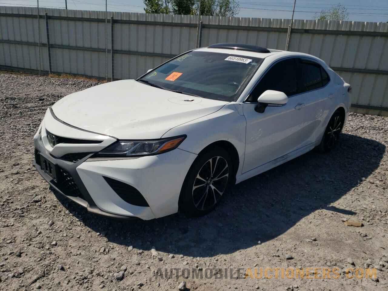 4T1B11HK8JU107790 TOYOTA CAMRY 2018