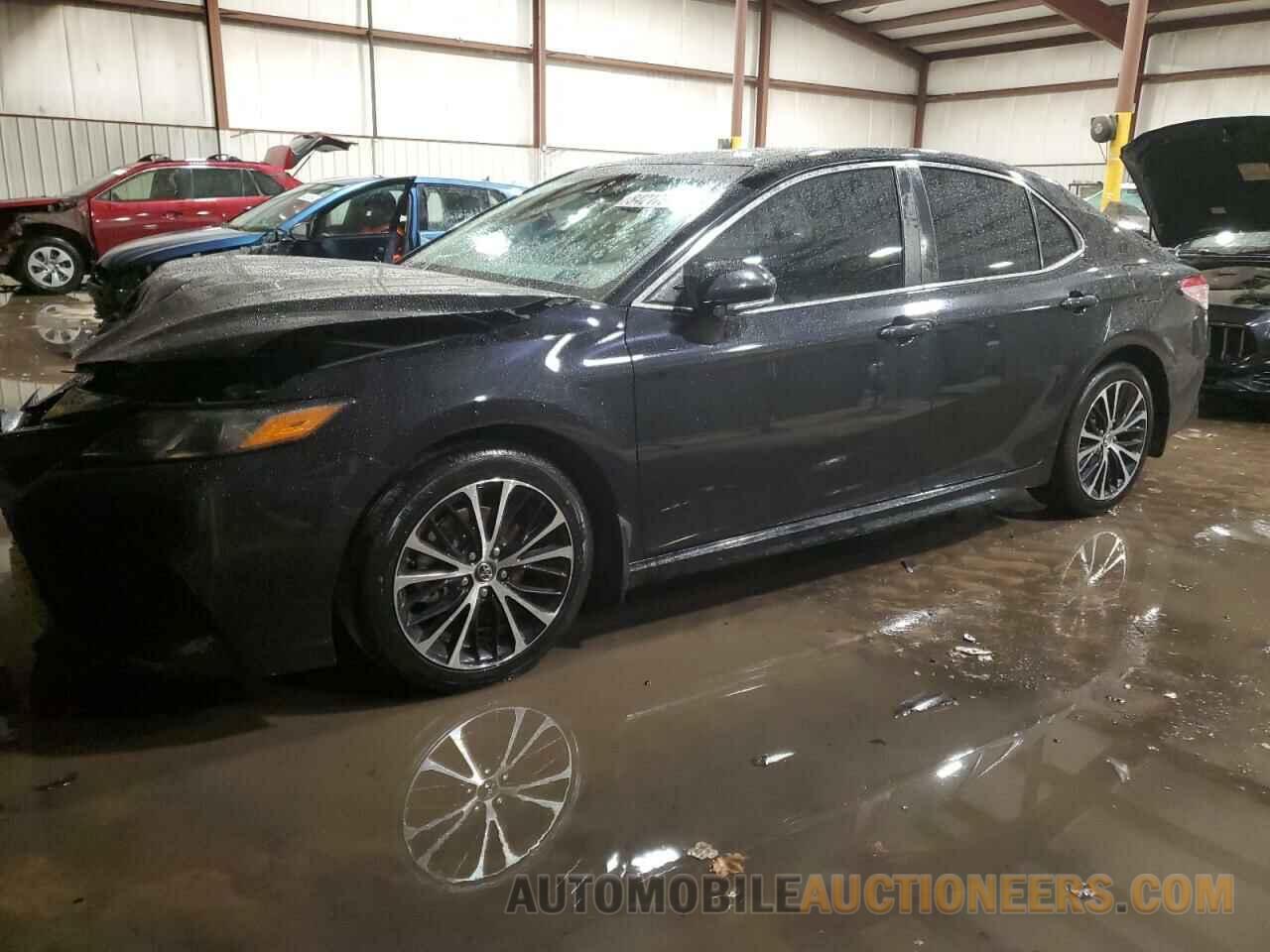 4T1B11HK8JU144578 TOYOTA CAMRY 2018