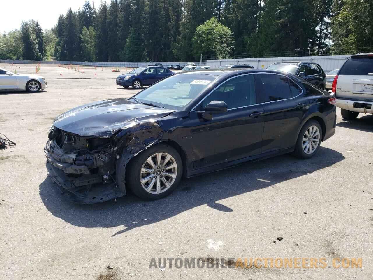 4T1B11HK8JU146718 TOYOTA CAMRY 2018