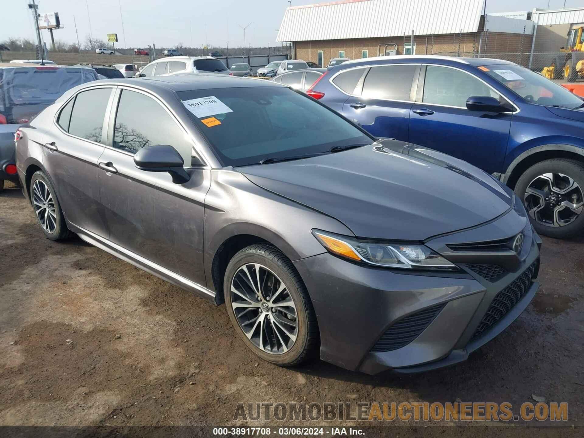 4T1B11HK8JU147738 TOYOTA CAMRY 2018