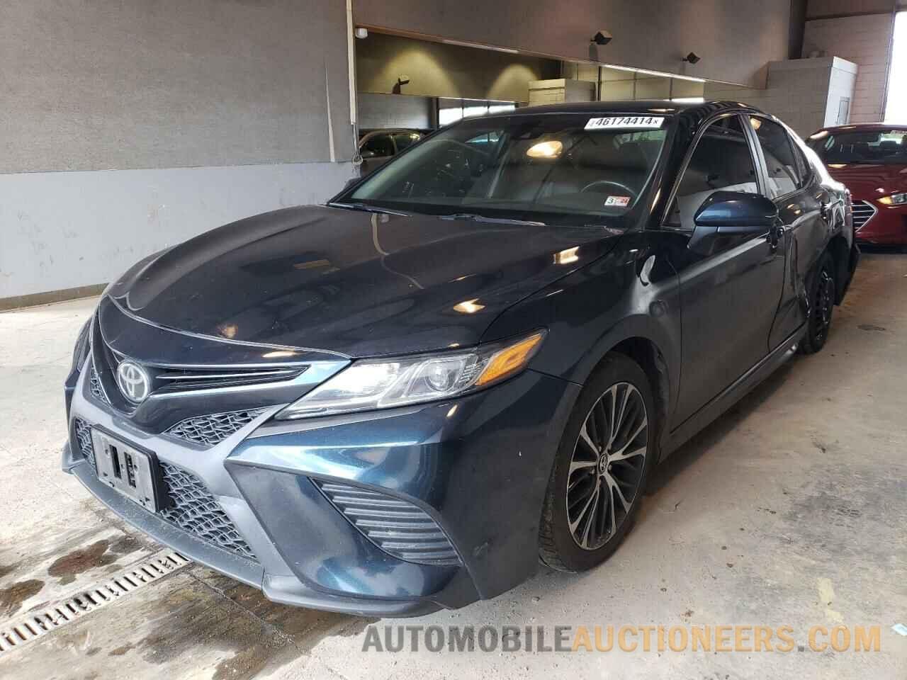 4T1B11HK8JU502505 TOYOTA CAMRY 2018