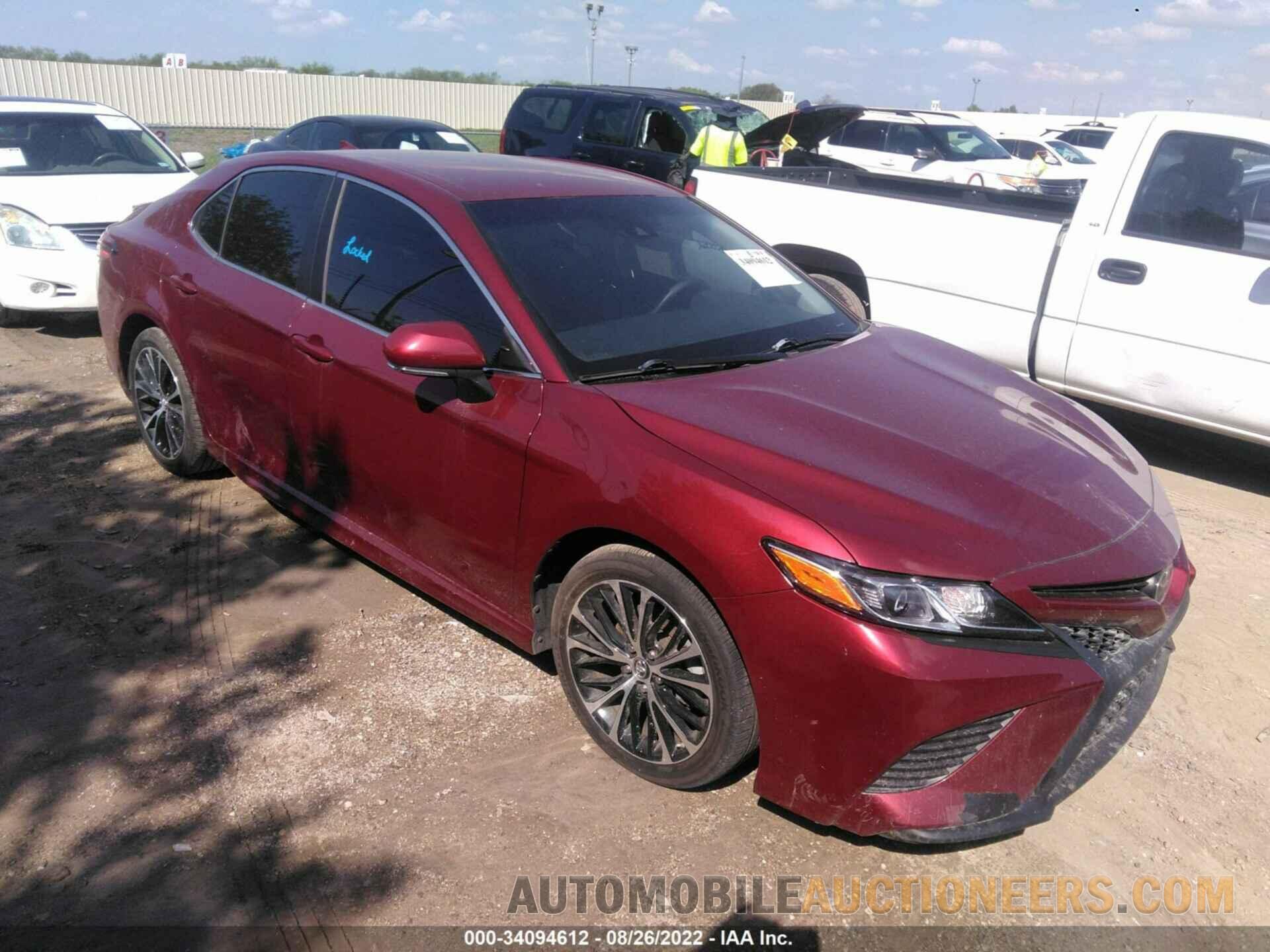 4T1B11HK8JU512015 TOYOTA CAMRY 2018