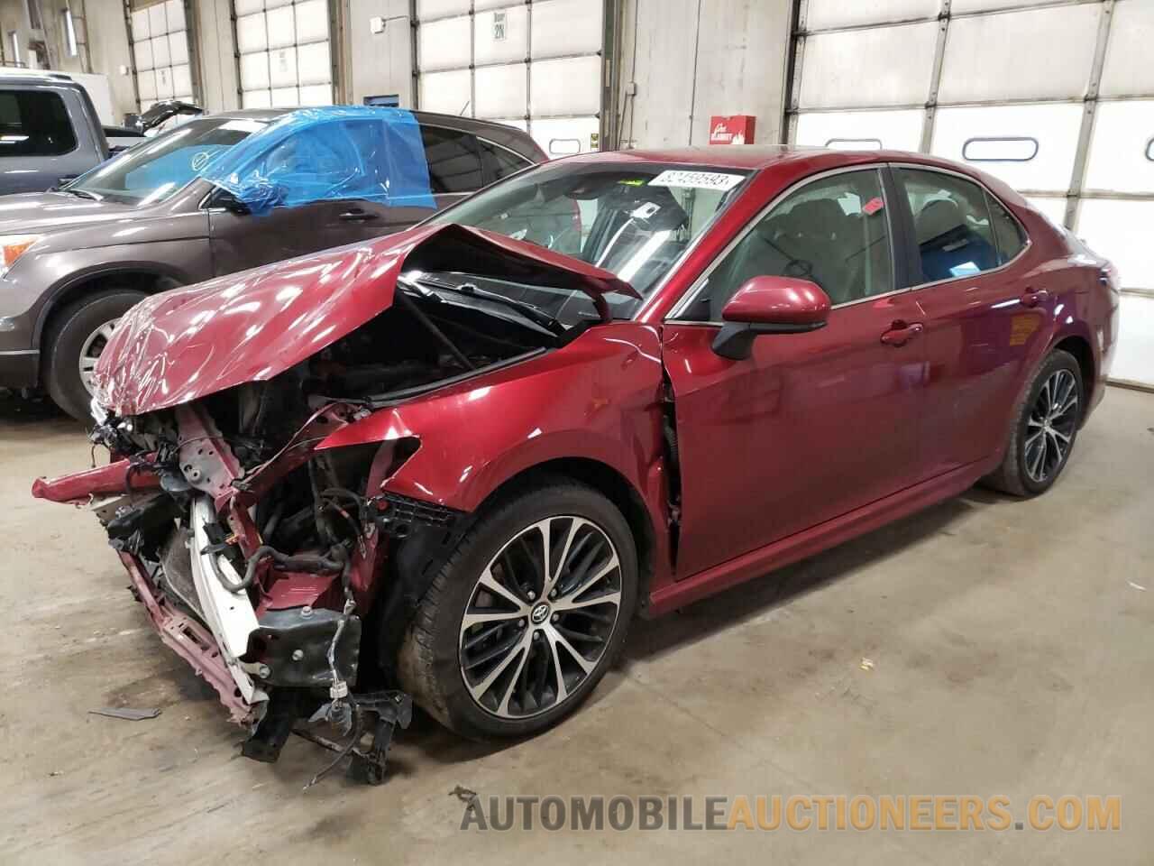 4T1B11HK8JU531227 TOYOTA CAMRY 2018