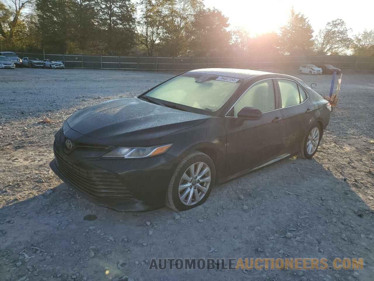 4T1B11HK8JU535245 TOYOTA CAMRY 2018