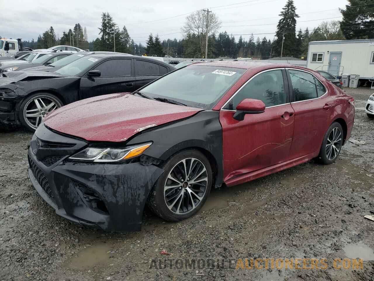 4T1B11HK8JU538064 TOYOTA CAMRY 2018