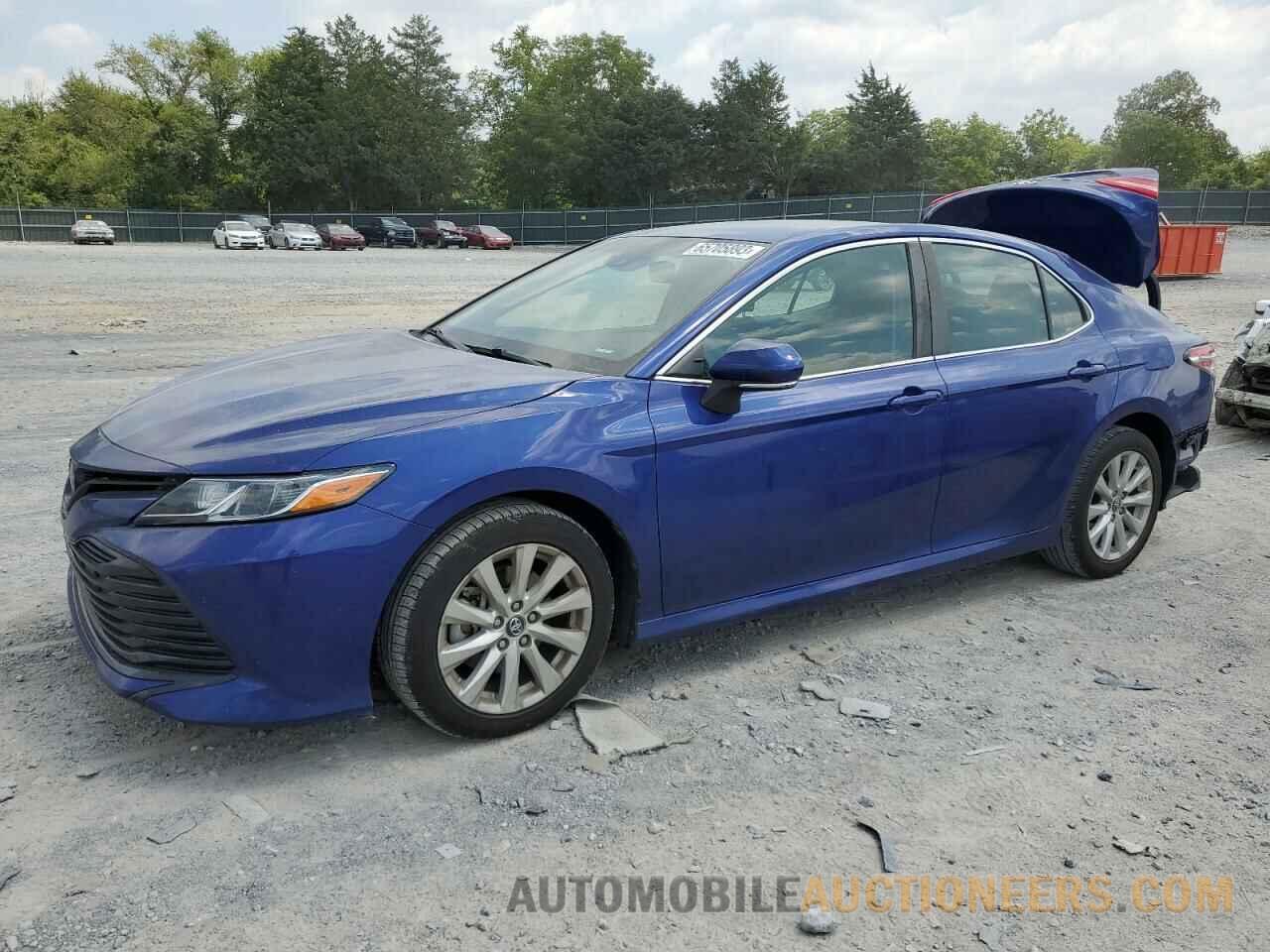 4T1B11HK8JU538551 TOYOTA CAMRY 2018