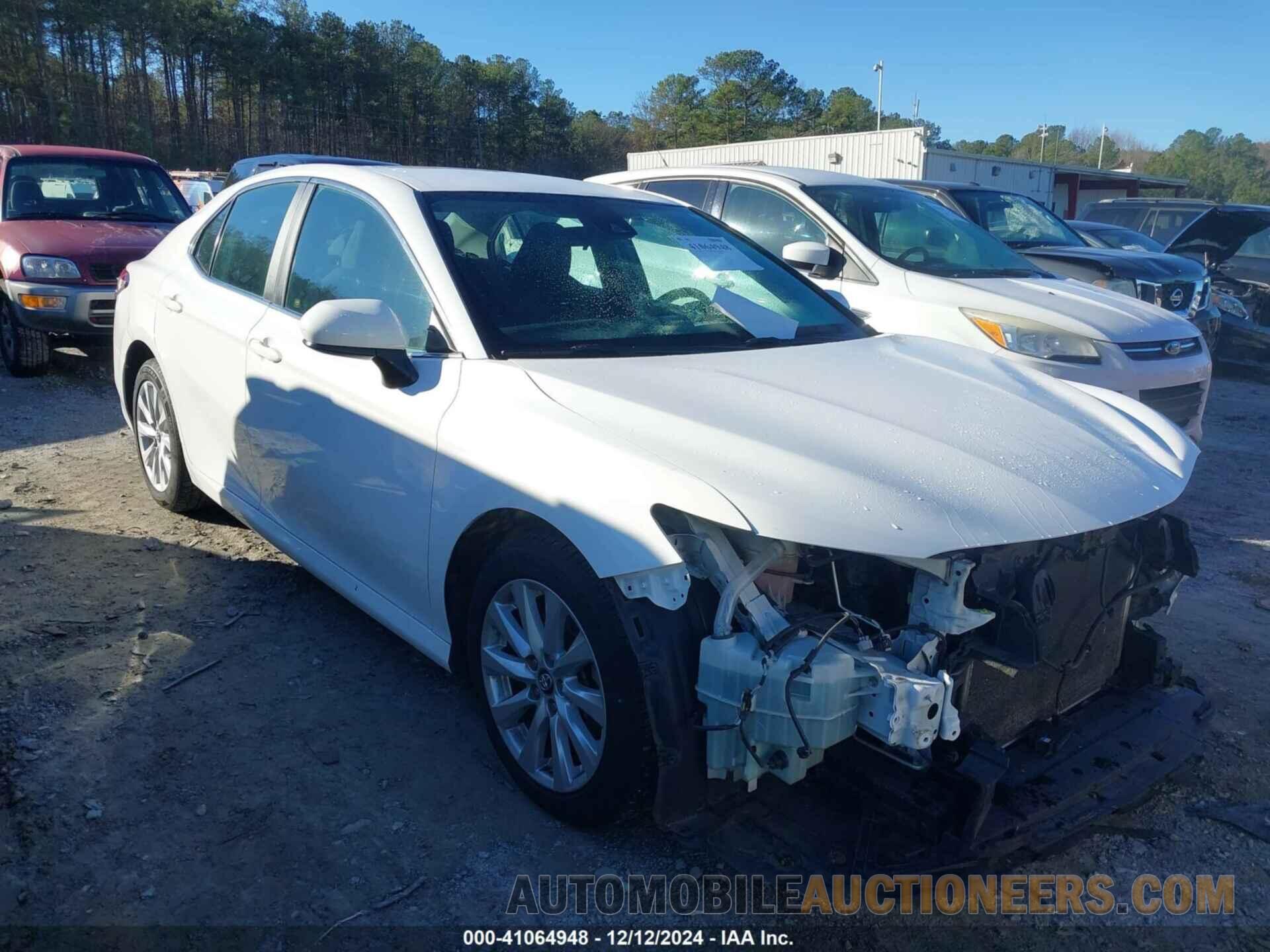 4T1B11HK8JU545578 TOYOTA CAMRY 2018