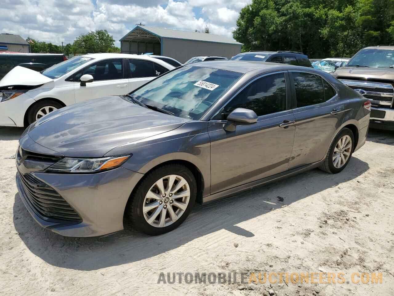 4T1B11HK8JU546164 TOYOTA CAMRY 2018