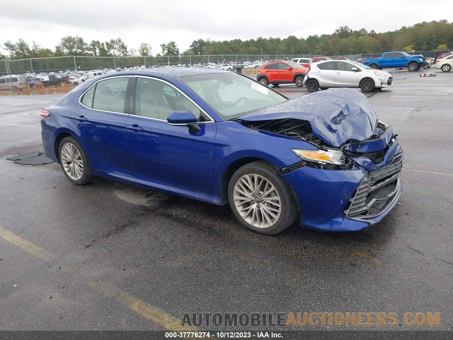 4T1B11HK8JU550800 TOYOTA CAMRY 2018