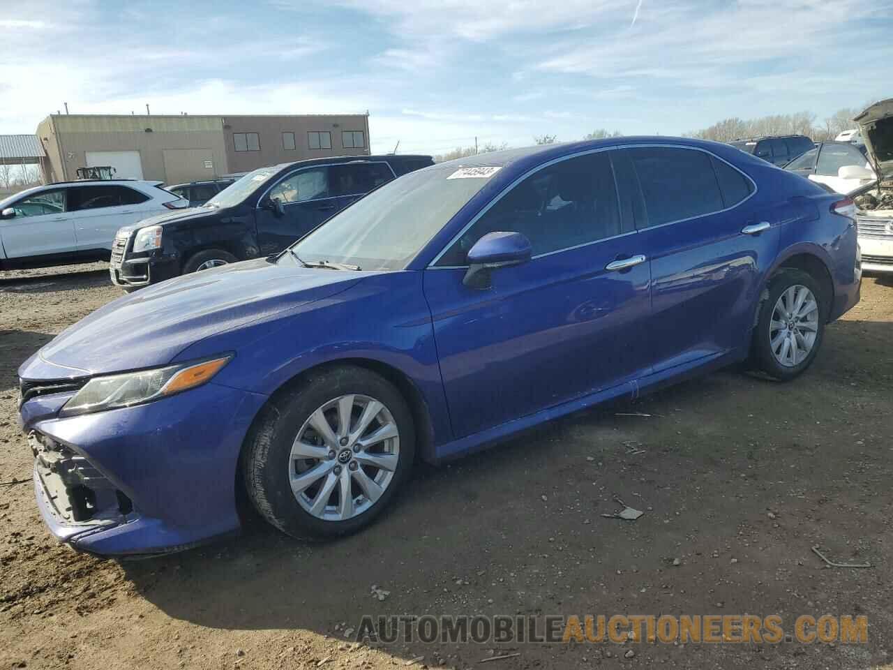 4T1B11HK8JU564552 TOYOTA CAMRY 2018