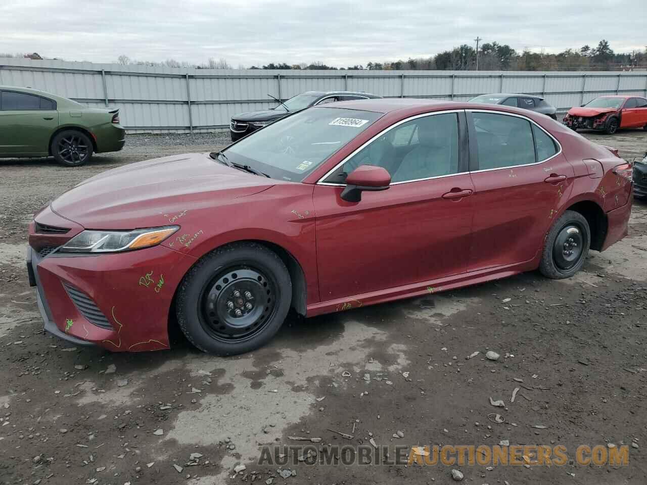 4T1B11HK8JU567189 TOYOTA CAMRY 2018