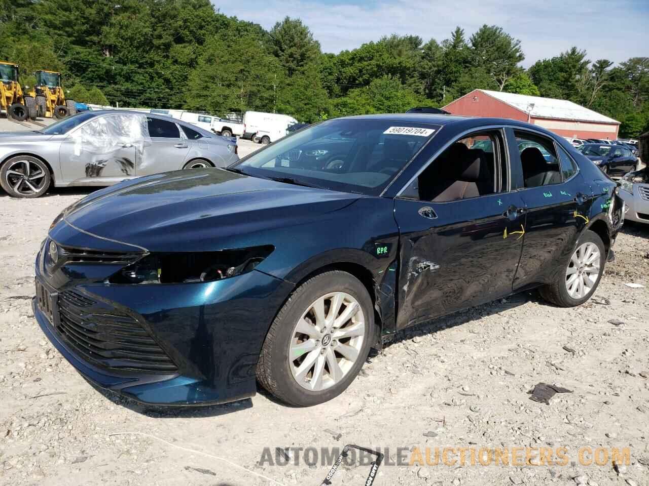 4T1B11HK8JU574188 TOYOTA CAMRY 2018