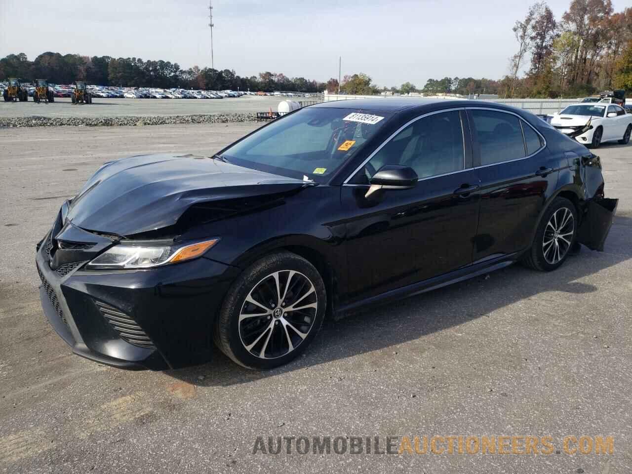 4T1B11HK8JU578273 TOYOTA CAMRY 2018