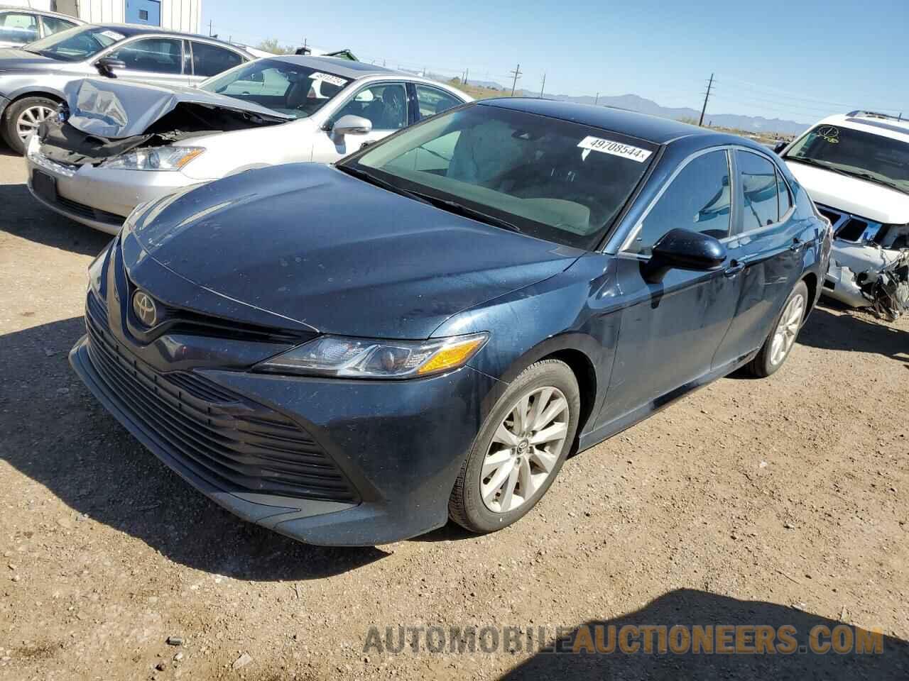 4T1B11HK8JU594313 TOYOTA CAMRY 2018