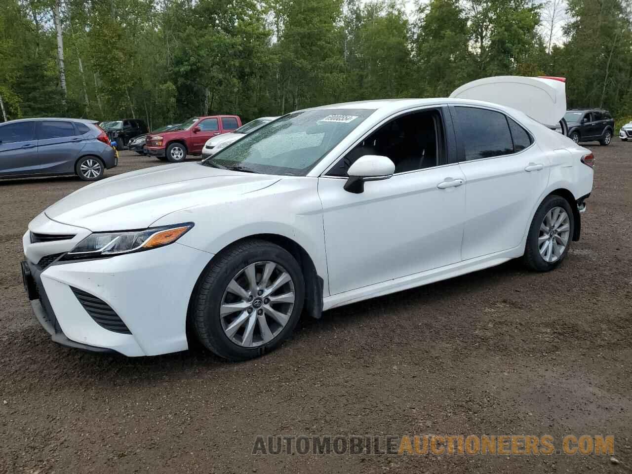 4T1B11HK8JU606234 TOYOTA CAMRY 2018