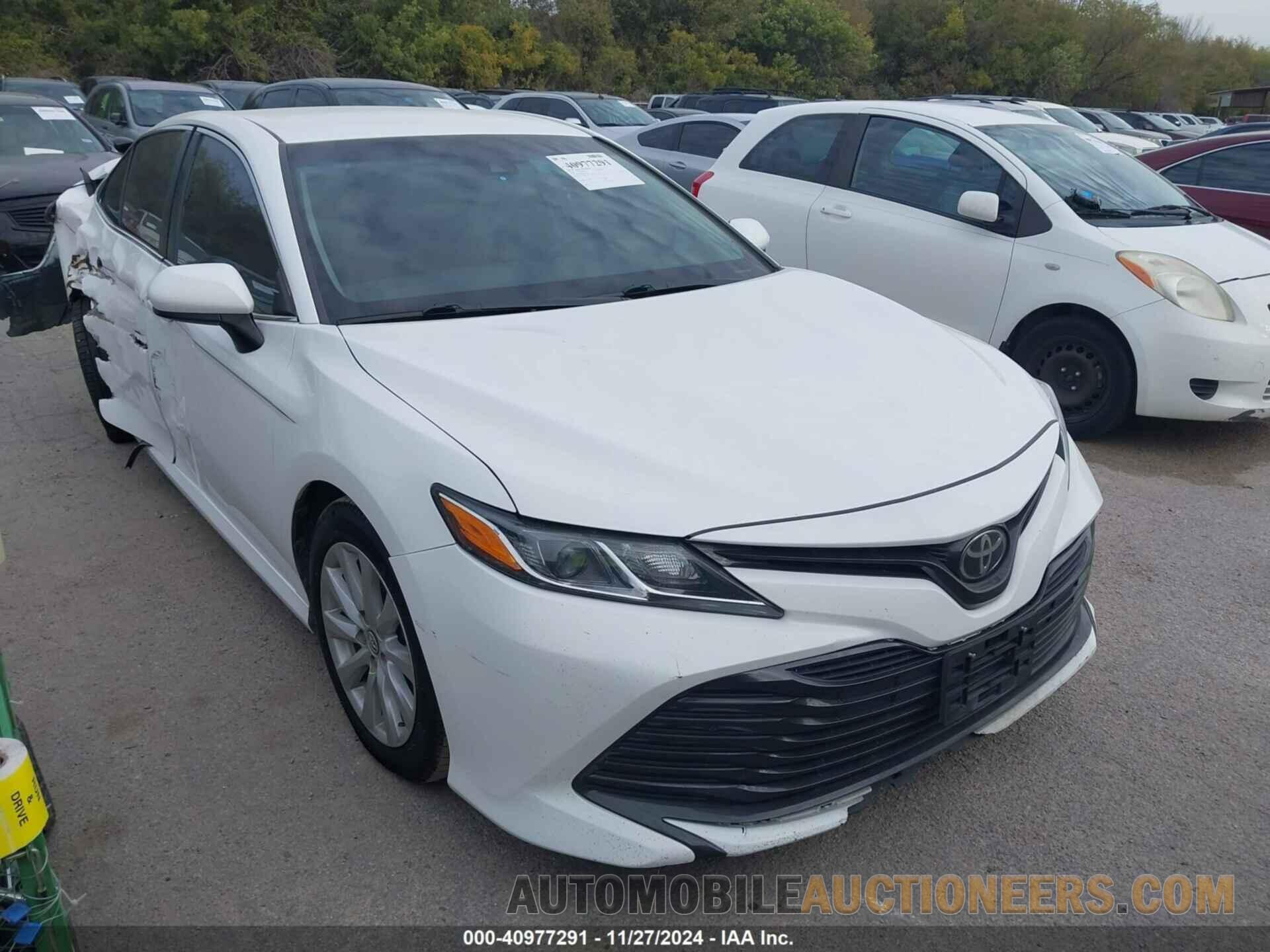 4T1B11HK8JU616343 TOYOTA CAMRY 2018