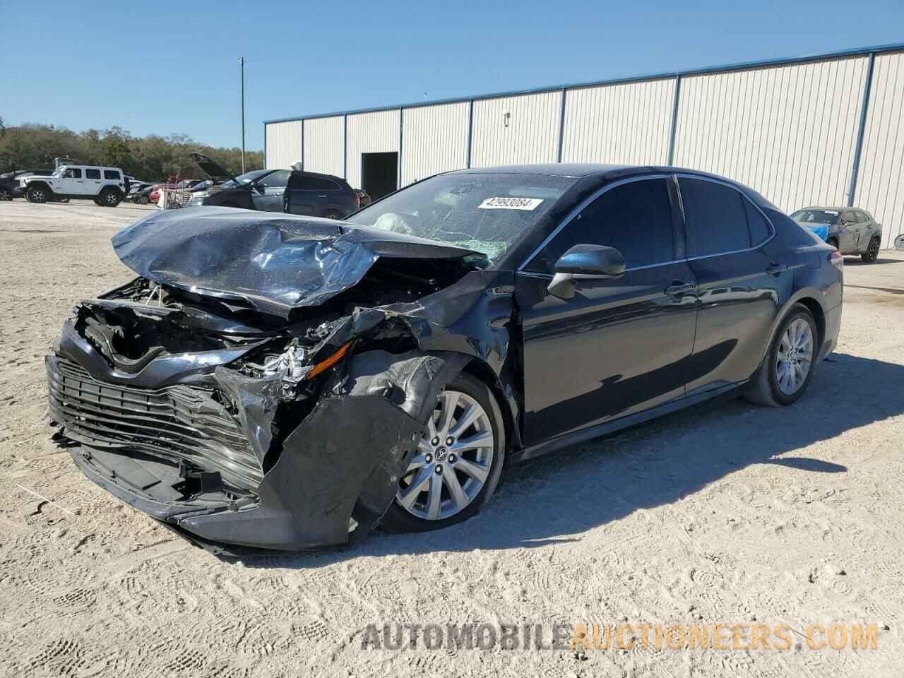 4T1B11HK8JU629190 TOYOTA CAMRY 2018