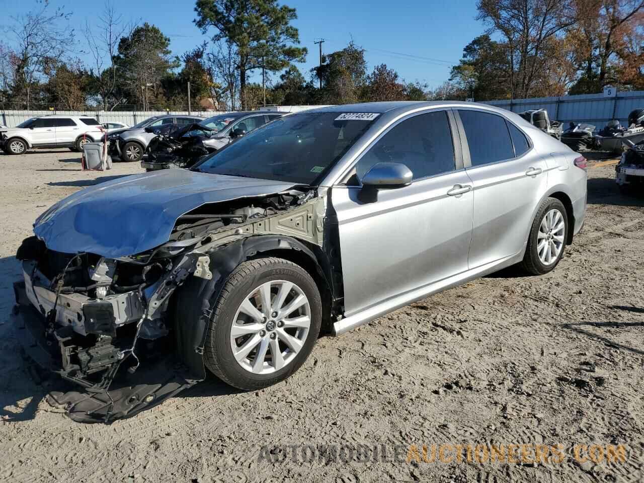 4T1B11HK8JU632025 TOYOTA CAMRY 2018