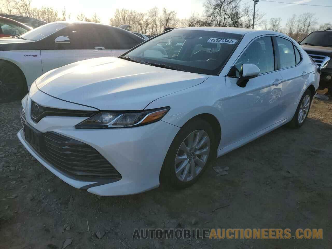 4T1B11HK8JU632803 TOYOTA CAMRY 2018