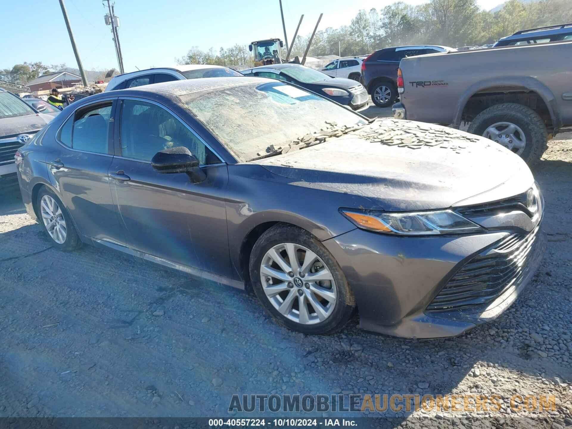 4T1B11HK8JU639606 TOYOTA CAMRY 2018