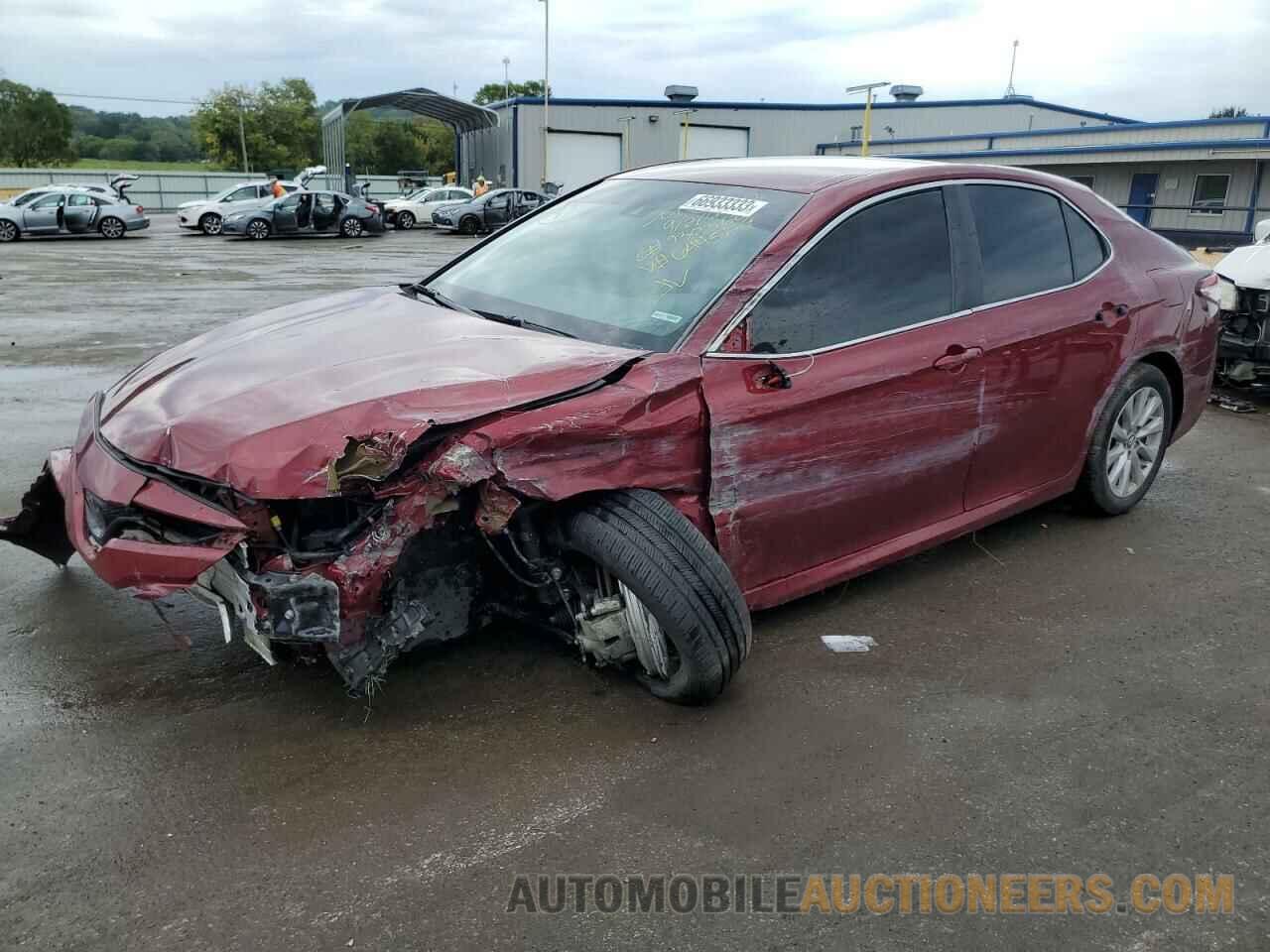 4T1B11HK8JU644529 TOYOTA CAMRY 2018