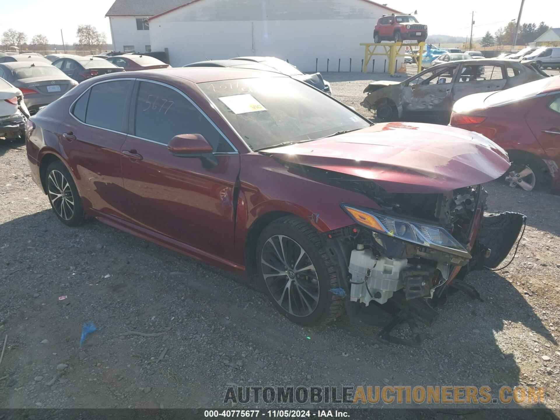 4T1B11HK8JU662495 TOYOTA CAMRY 2018