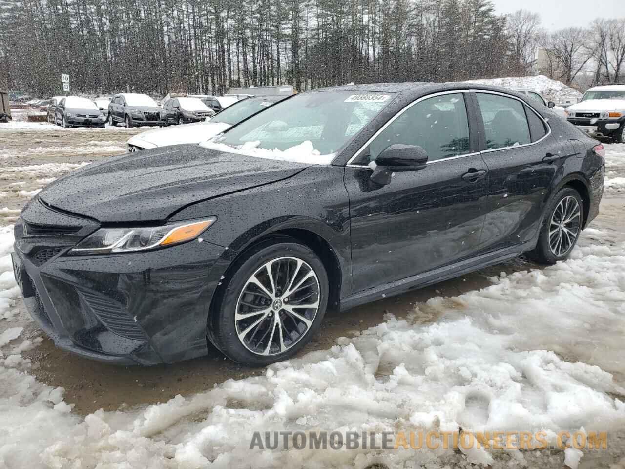 4T1B11HK8JU665638 TOYOTA CAMRY 2018