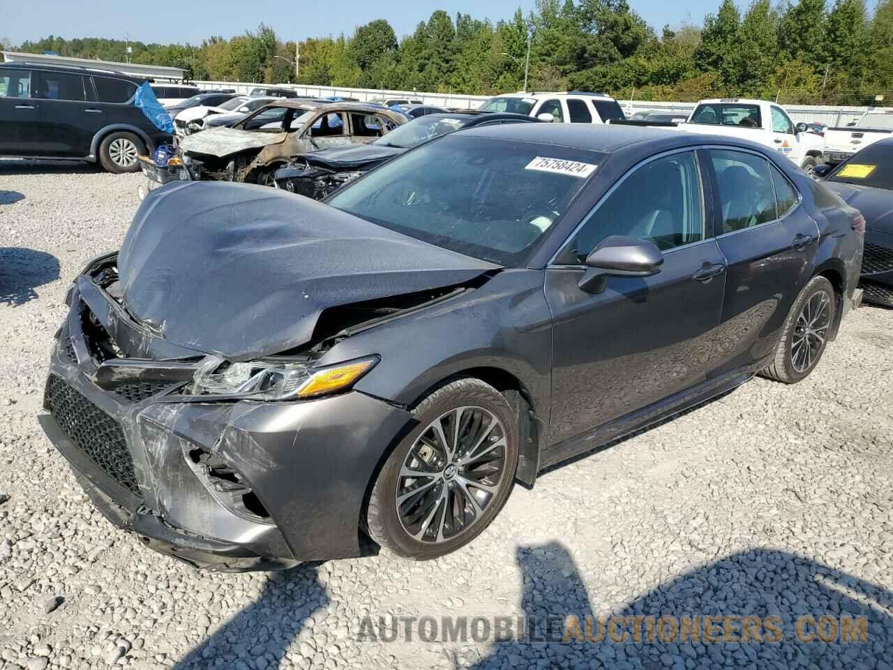 4T1B11HK8JU674274 TOYOTA CAMRY 2018