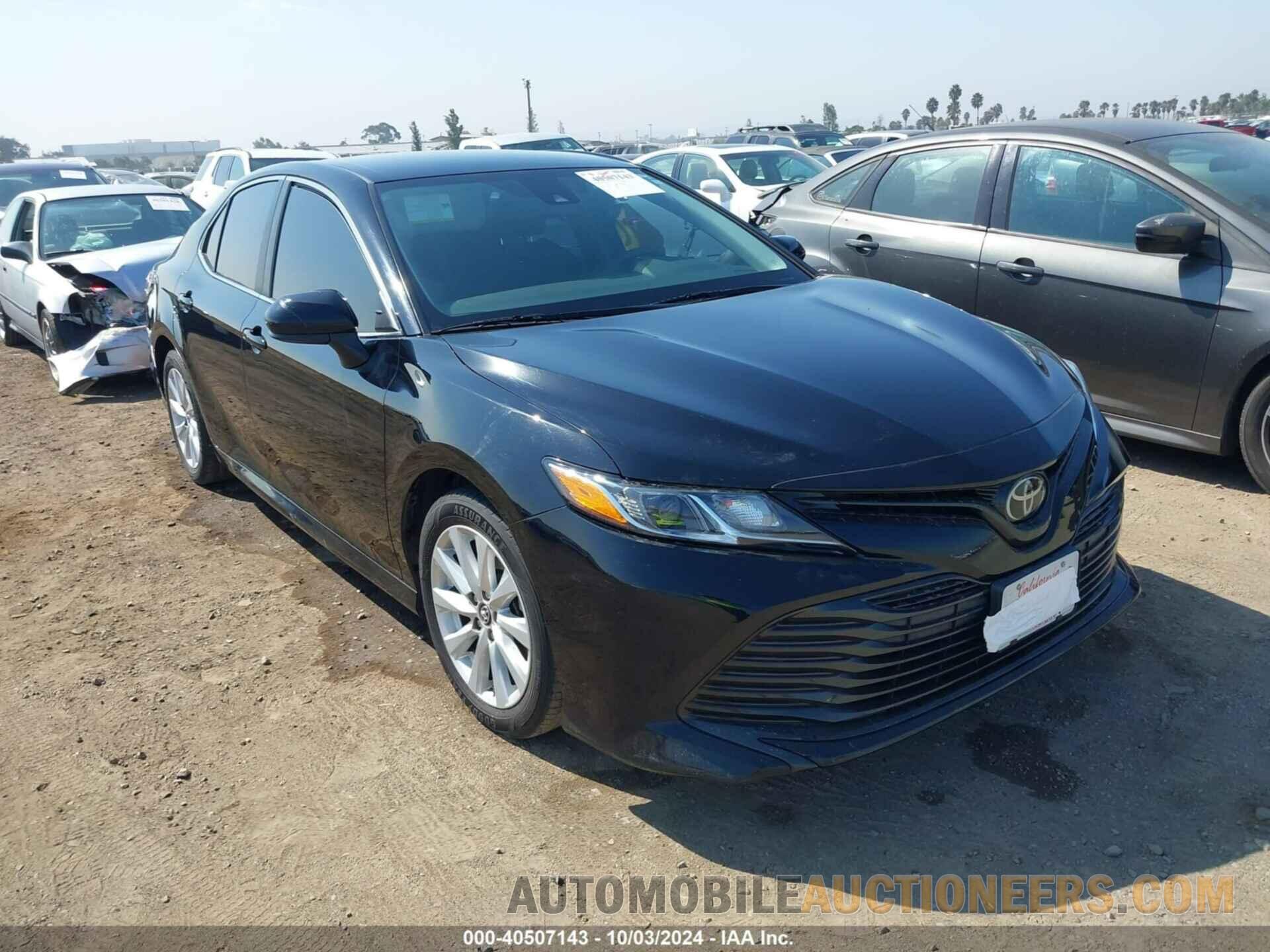 4T1B11HK8KU165514 TOYOTA CAMRY 2019