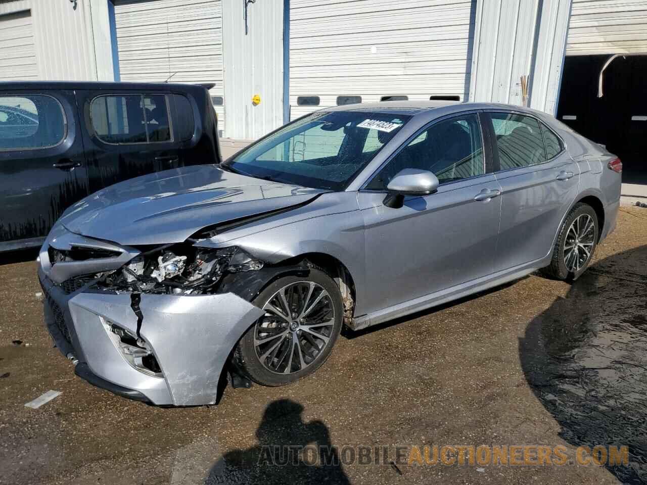 4T1B11HK8KU165643 TOYOTA CAMRY 2019