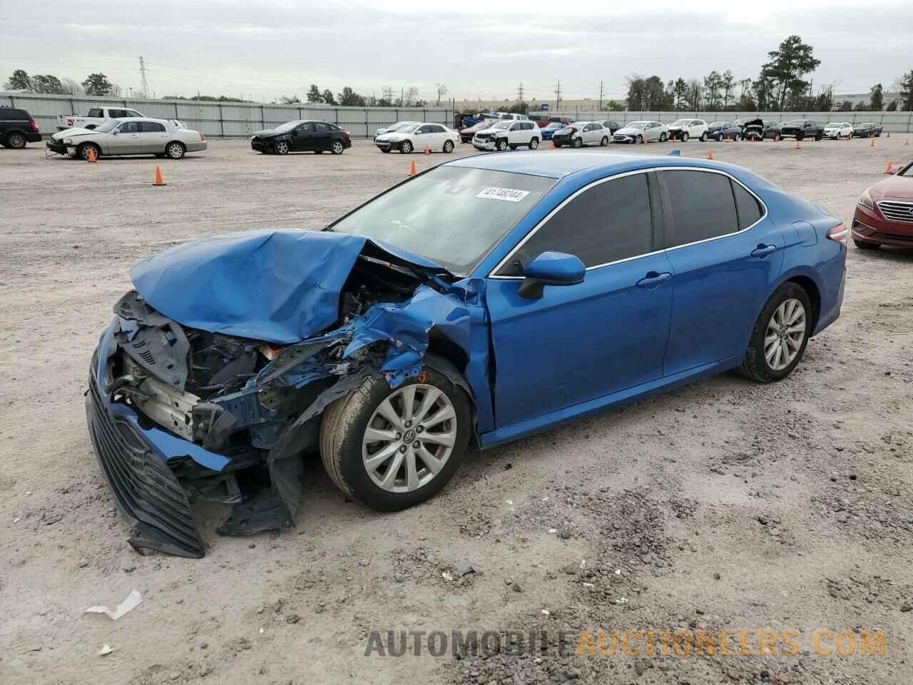 4T1B11HK8KU180935 TOYOTA CAMRY 2019