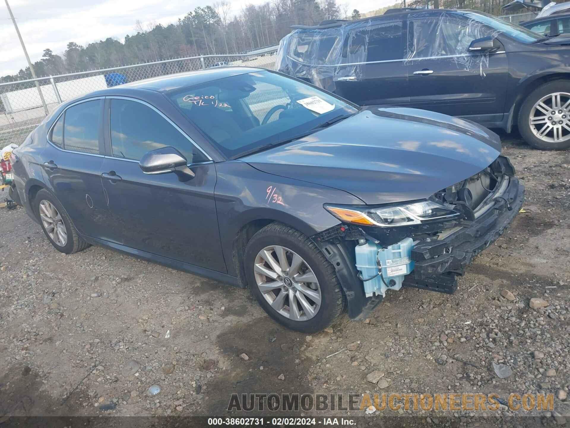 4T1B11HK8KU181518 TOYOTA CAMRY 2019