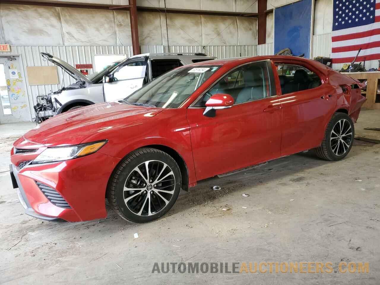 4T1B11HK8KU181731 TOYOTA CAMRY 2019