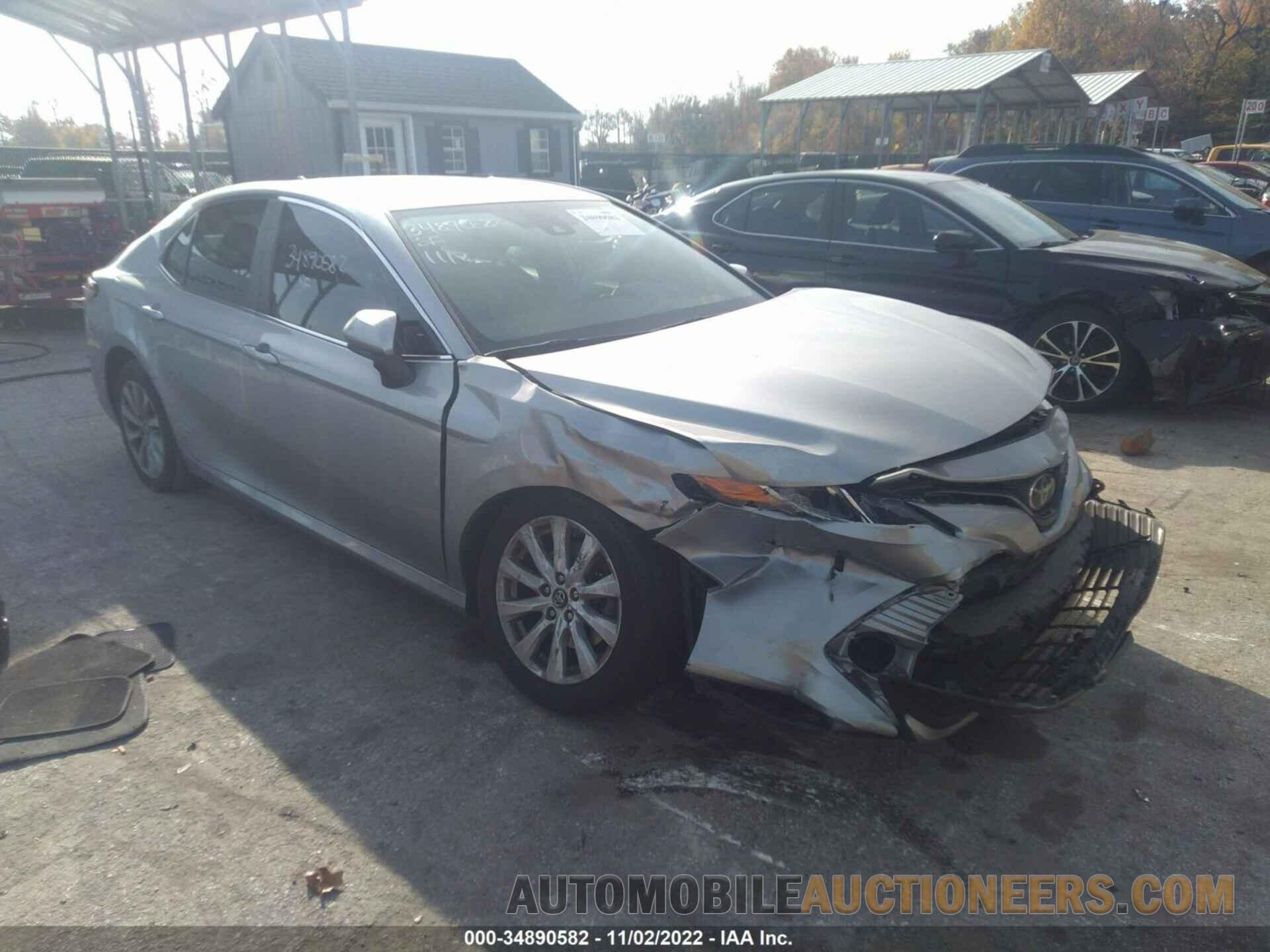 4T1B11HK8KU186136 TOYOTA CAMRY 2019