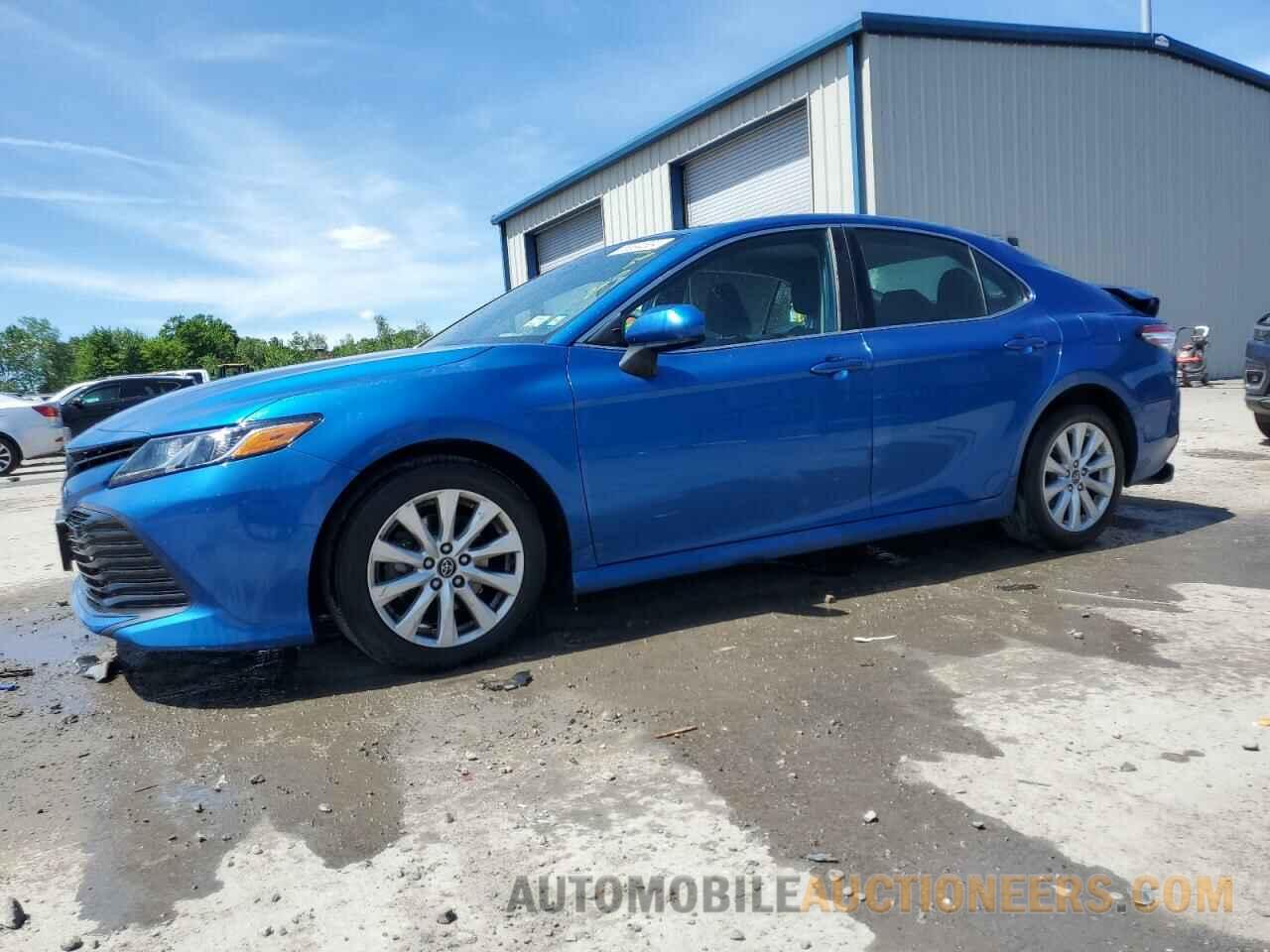 4T1B11HK8KU189621 TOYOTA CAMRY 2019