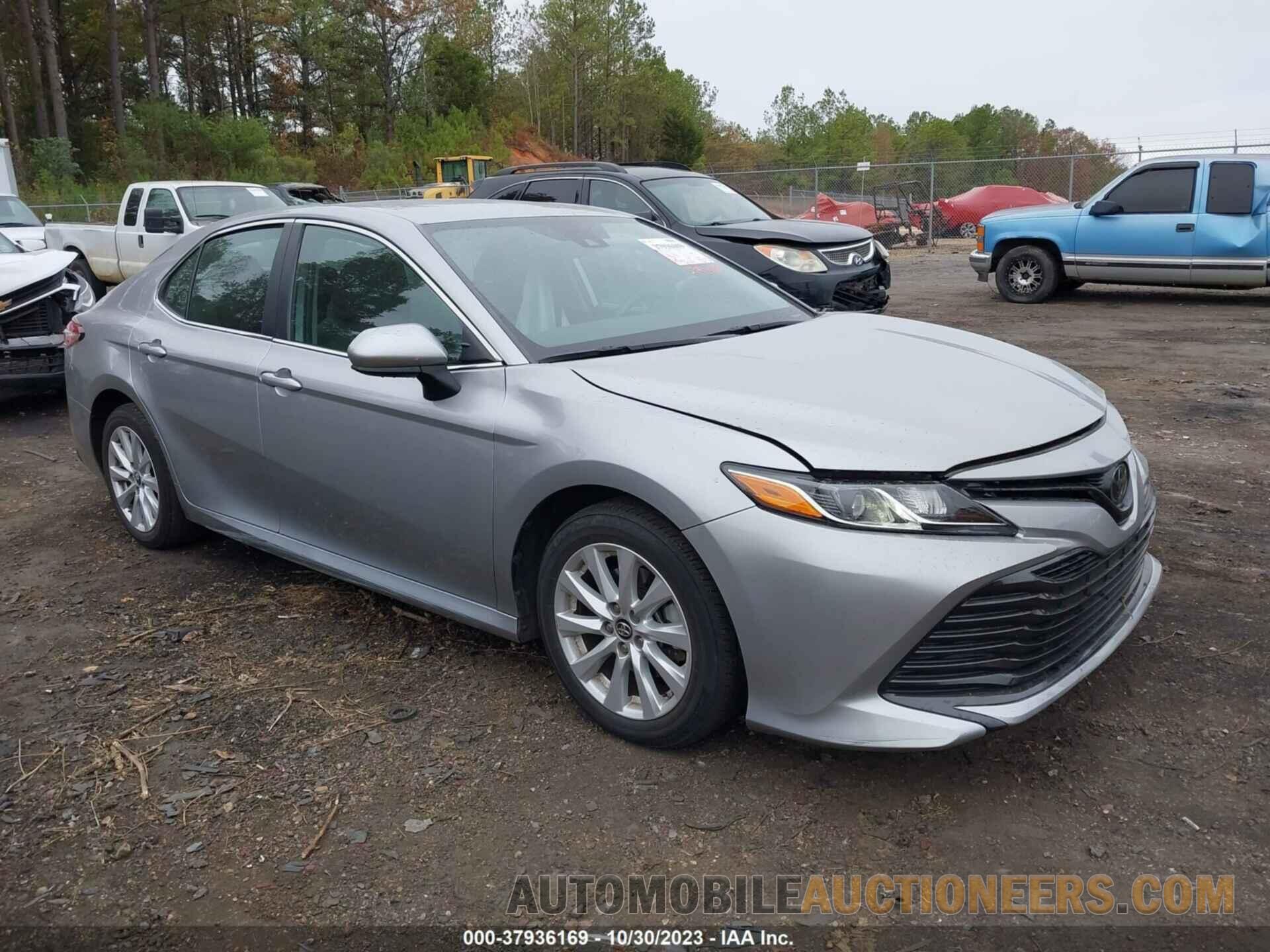 4T1B11HK8KU190042 TOYOTA CAMRY 2019