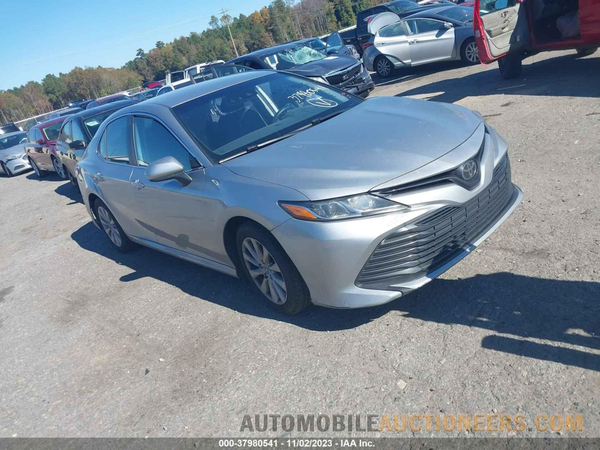 4T1B11HK8KU196312 TOYOTA CAMRY 2019