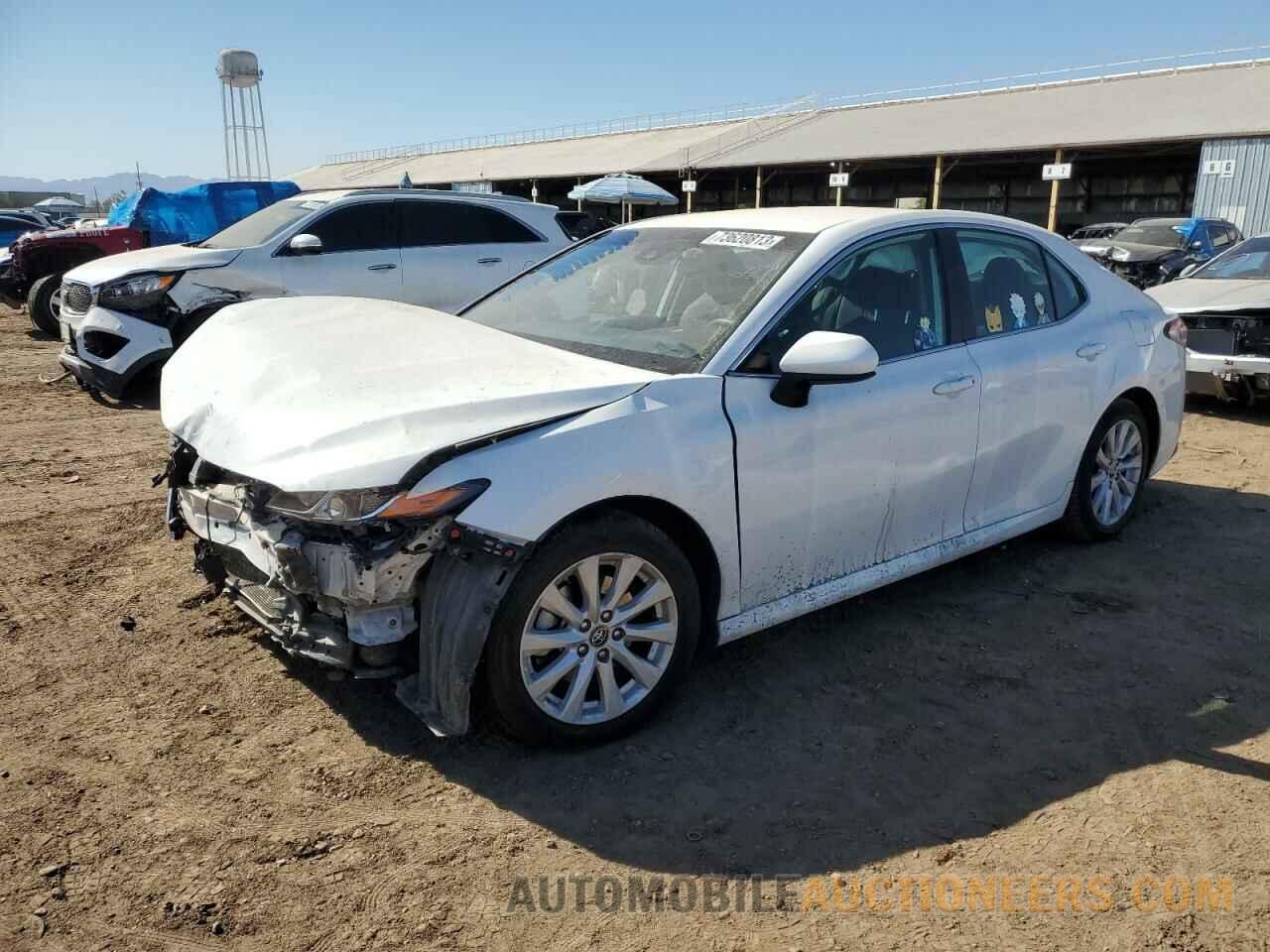 4T1B11HK8KU200083 TOYOTA CAMRY 2019