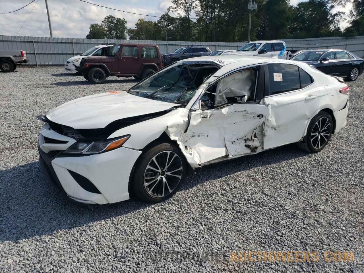 4T1B11HK8KU202996 TOYOTA CAMRY 2019